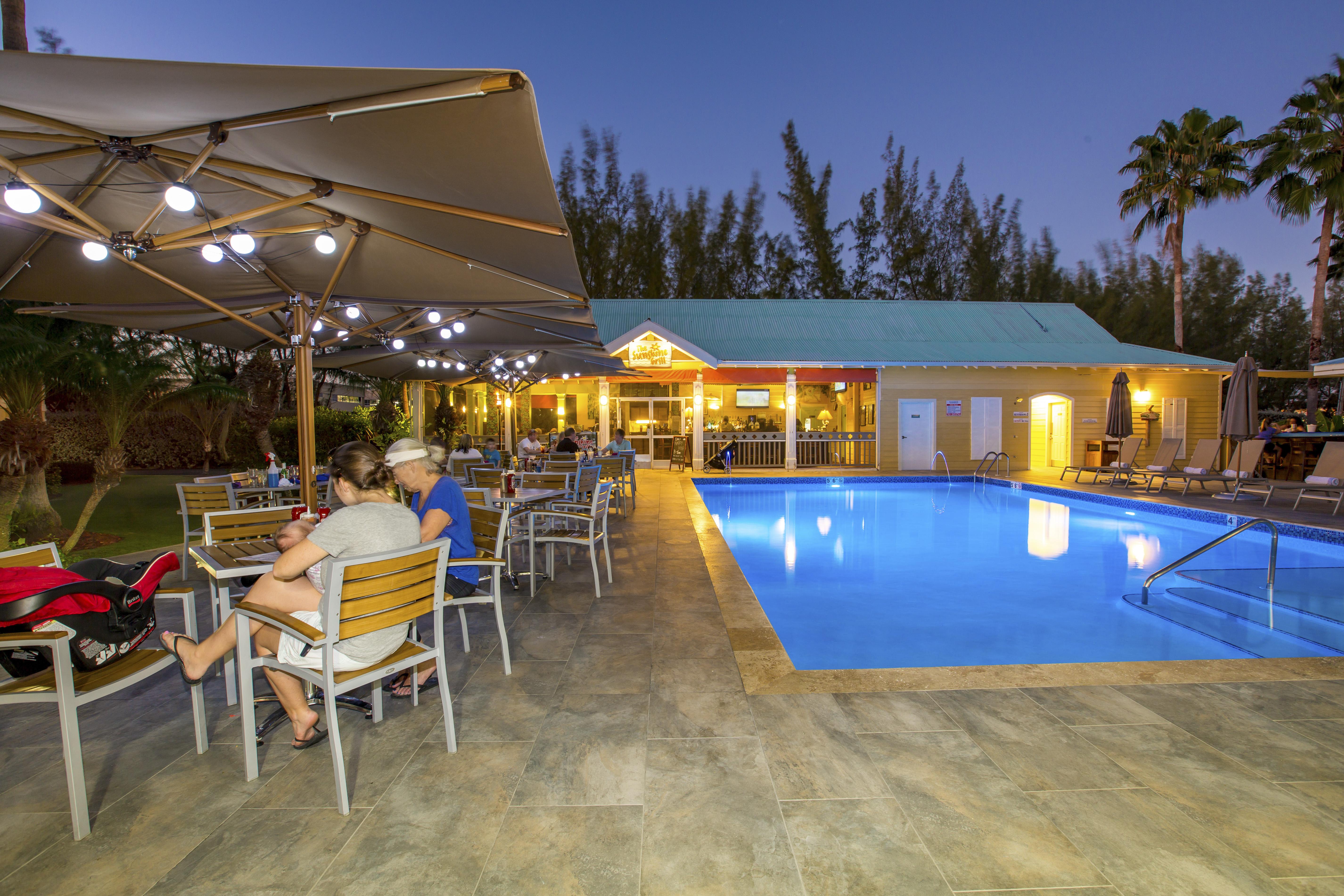 Sunshine Suites Resort West Bay Eksteriør billede
