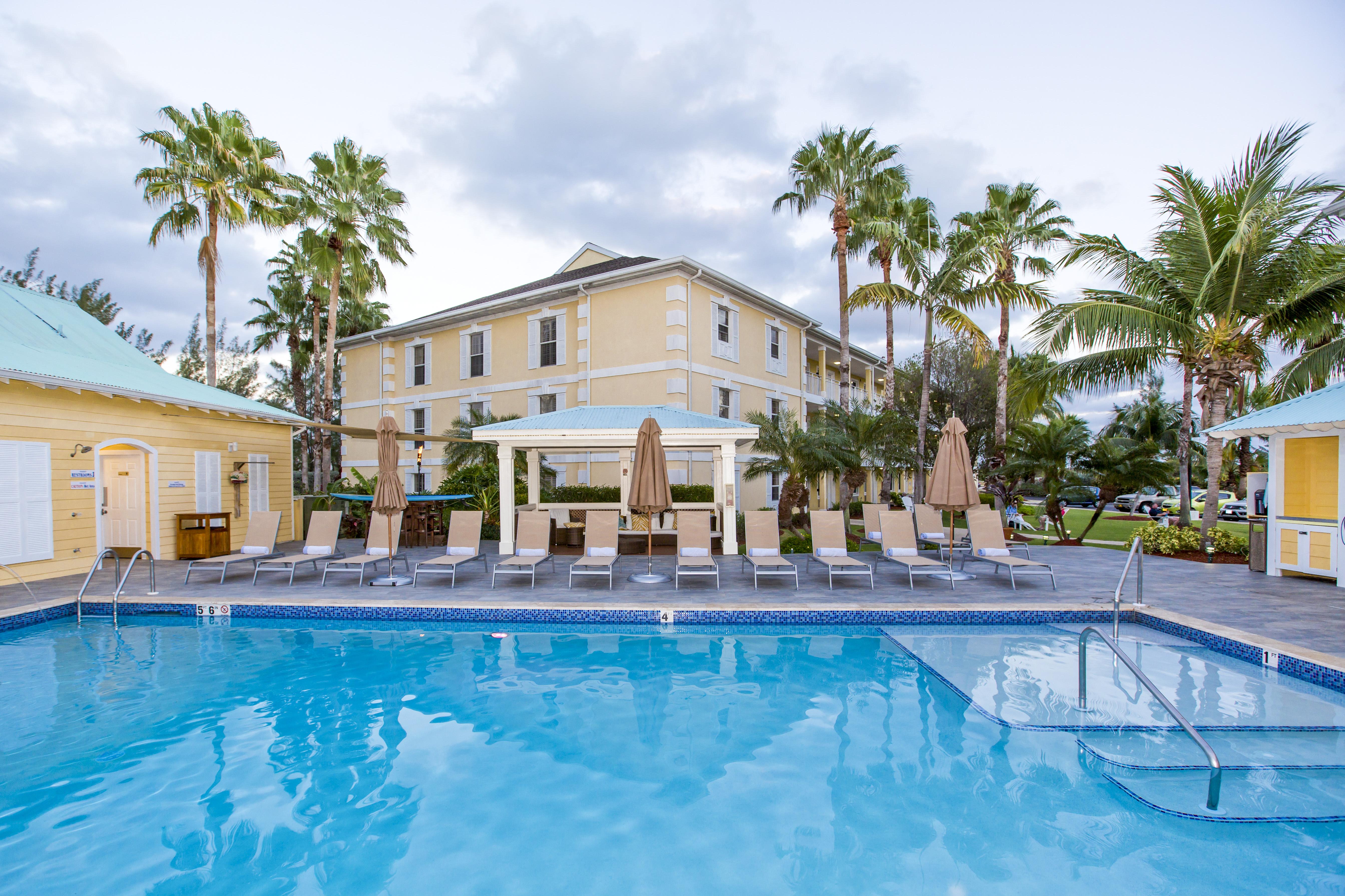 Sunshine Suites Resort West Bay Eksteriør billede