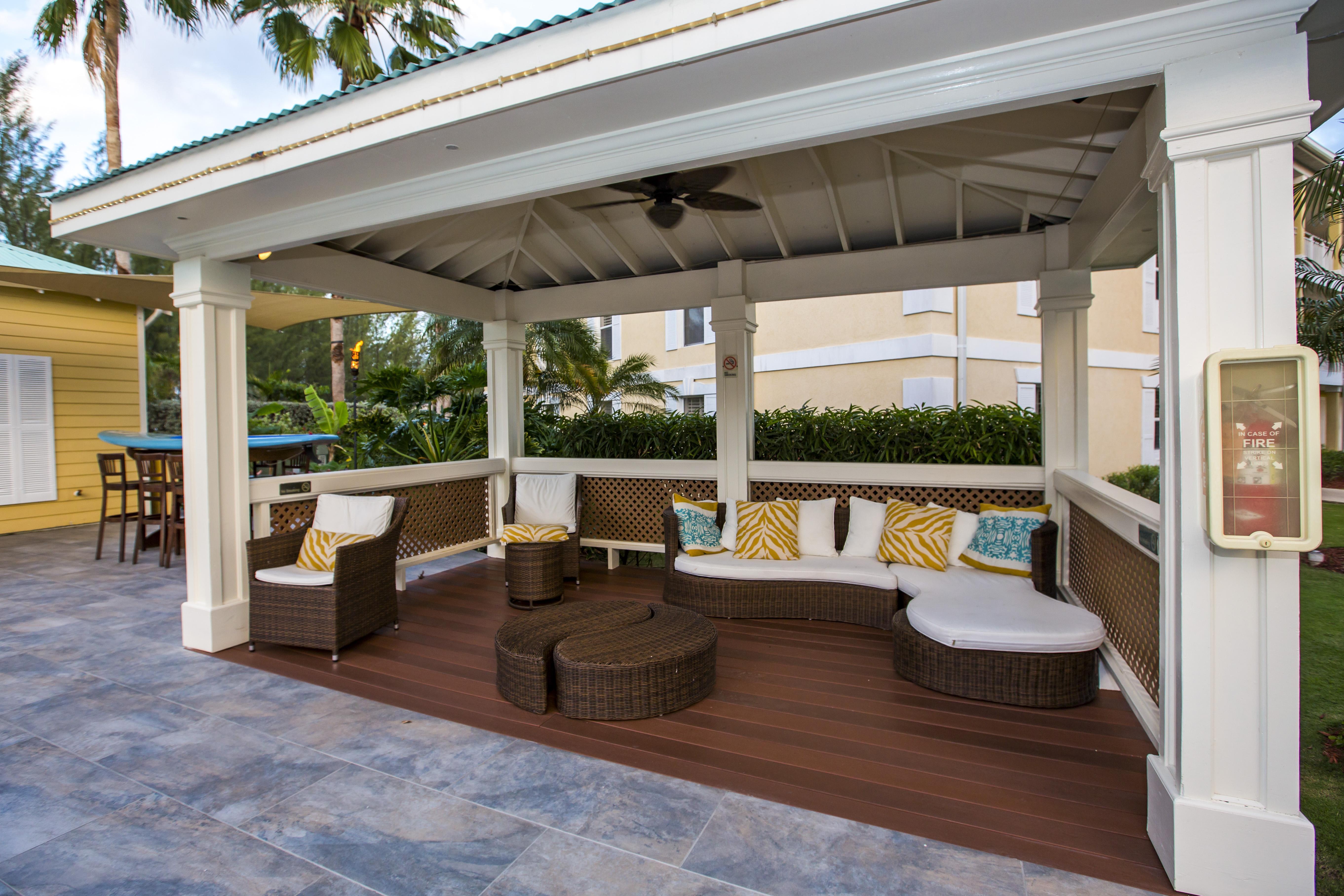 Sunshine Suites Resort West Bay Eksteriør billede