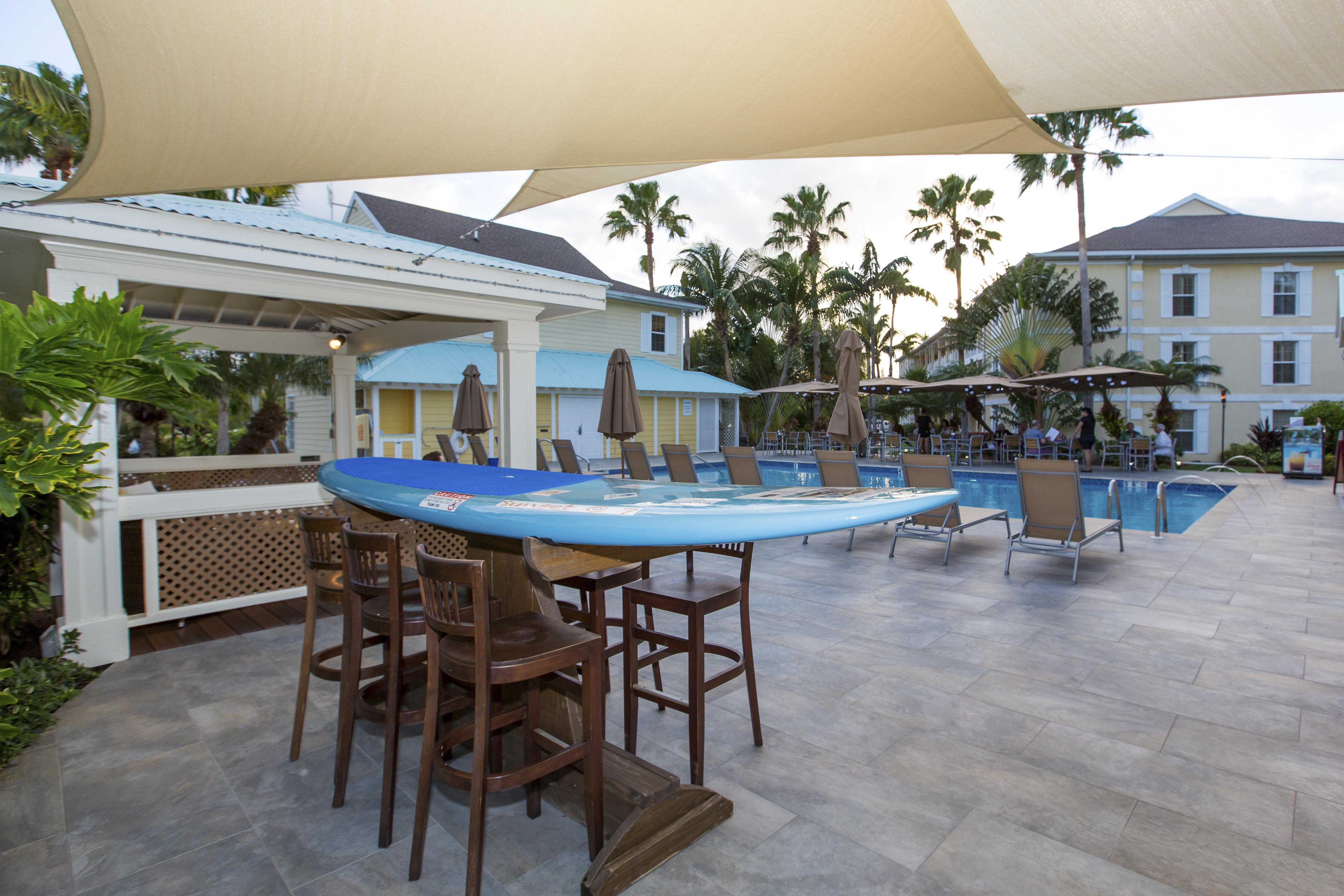 Sunshine Suites Resort West Bay Eksteriør billede