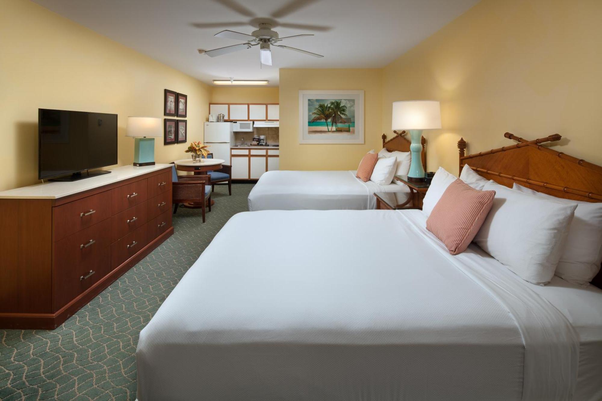 Sunshine Suites Resort West Bay Eksteriør billede